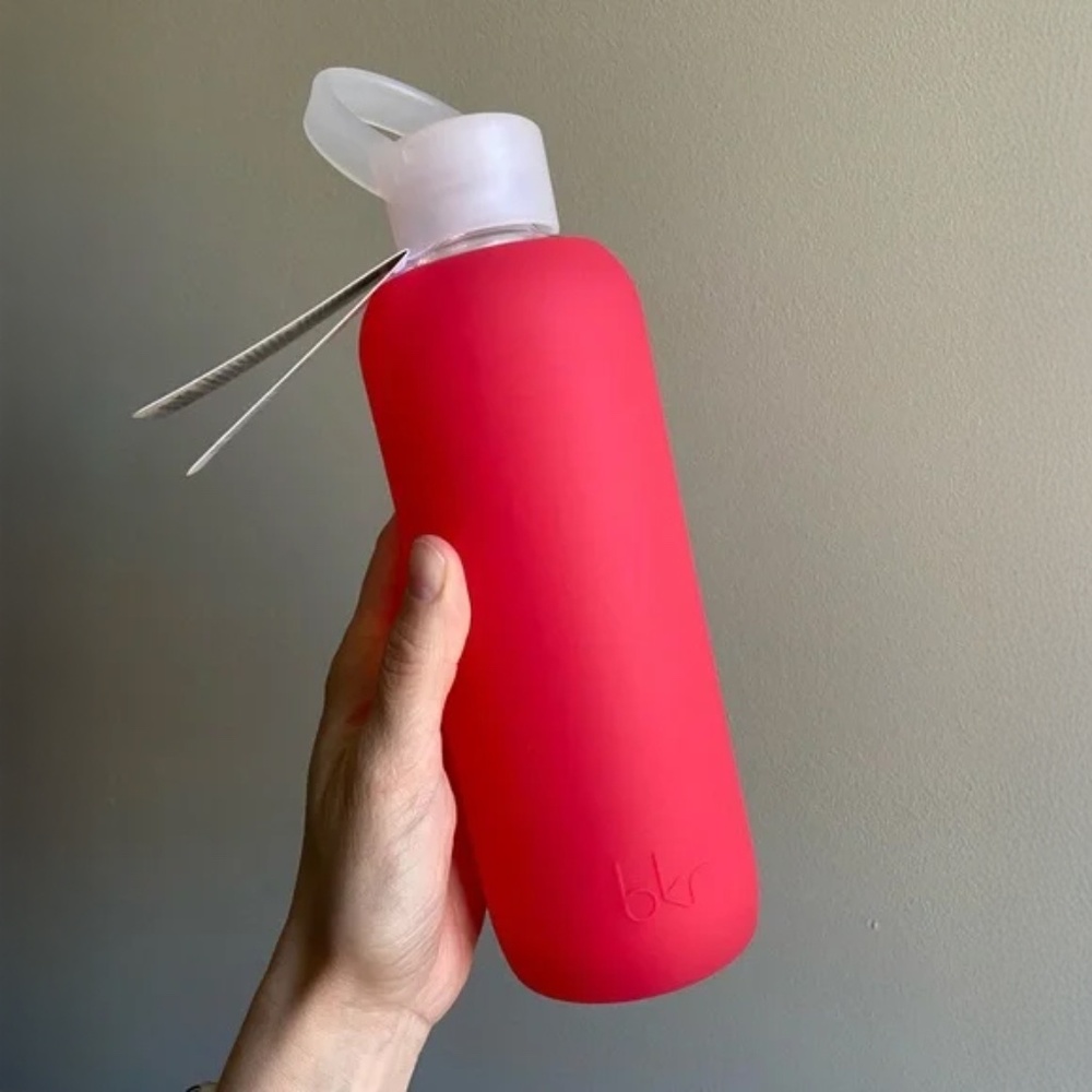 bkr Water Bottle Starlet 22 oz 🍒❤️